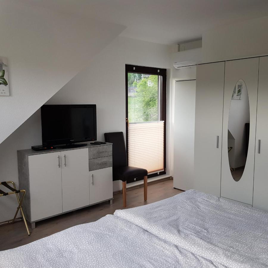 Susi"S Ferienwohnungen Wermelskirchen Esterno foto